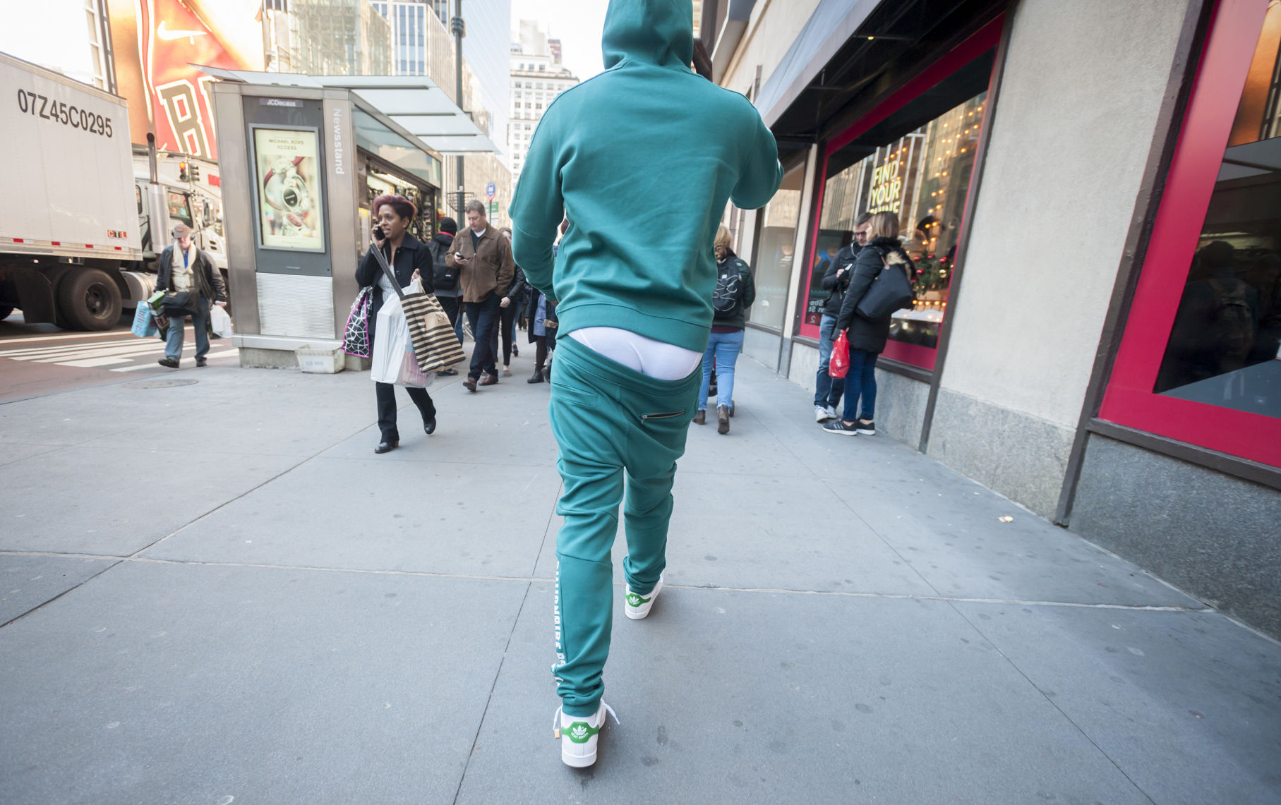 Sagging pants